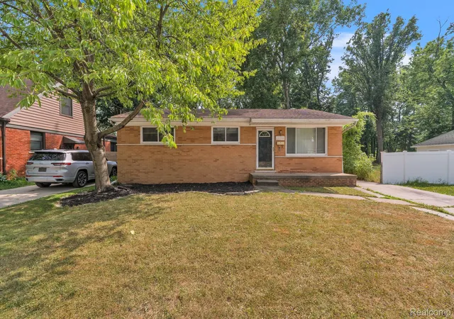 Photo 1 of Sale Pending at 20308 Shady Ln Ave, Saint Clair Shores, MI 48080 | MLS# 20261056463 | Listing updated on 2026-08-18