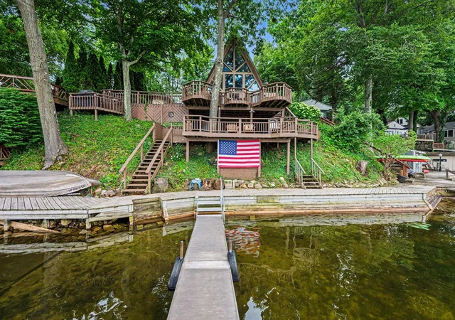 1st image of 25862 Shore Dr, Lawton, MI 49065 | MLS# 69026037487