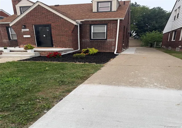 Photo 2 of Single family home for sale at 6532 Jonathon St, Dearborn, MI 48126 | MLS# 20261056508 | Listing updated on 2026-09-11