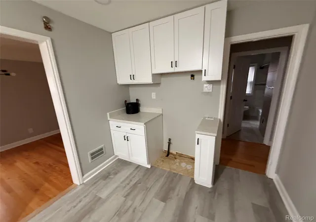 Photo 3 of Single family home for sale at 6532 Jonathon St, Dearborn, MI 48126 | MLS# 20261056508 | Listing updated on 2026-09-11
