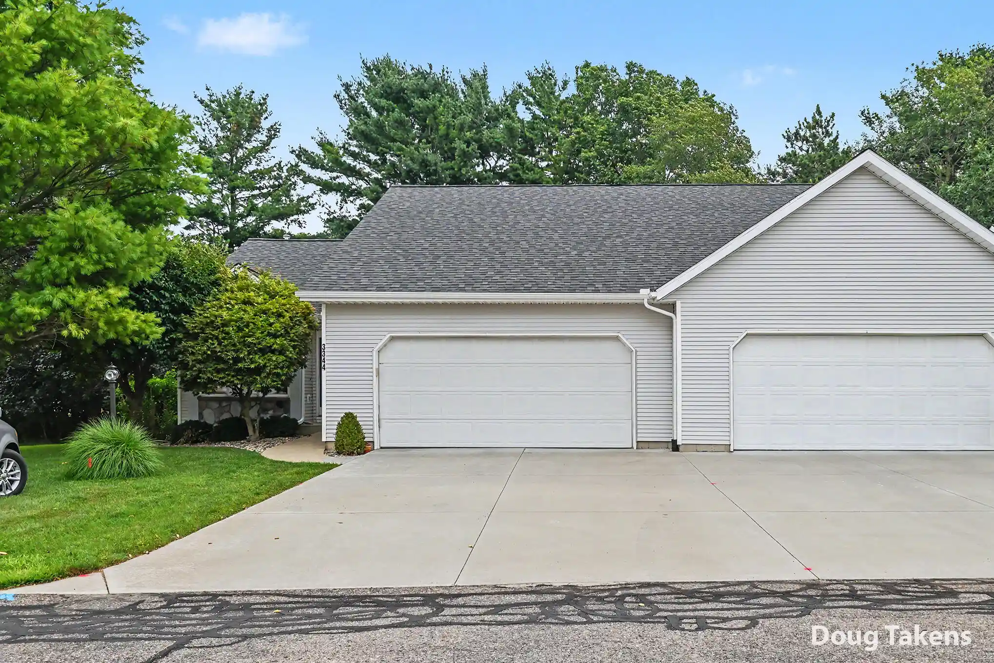 Listing Photo 2 - Condo for sale in 3344 Starboard Dr located at 3344 Starboard Dr, Holland, MI 49424 - Unit 3344 Starboard Dr