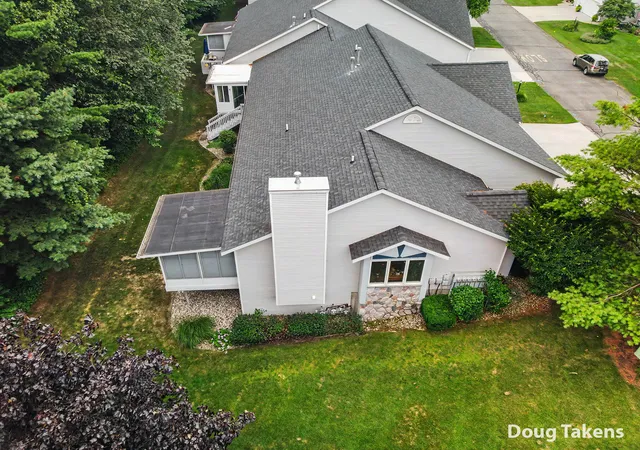 Photo 3 of Condo for sale at 3344 Starboard Dr, Holland, MI 49424 | MLS# 65026037501 | Listing updated on 2026-09-09