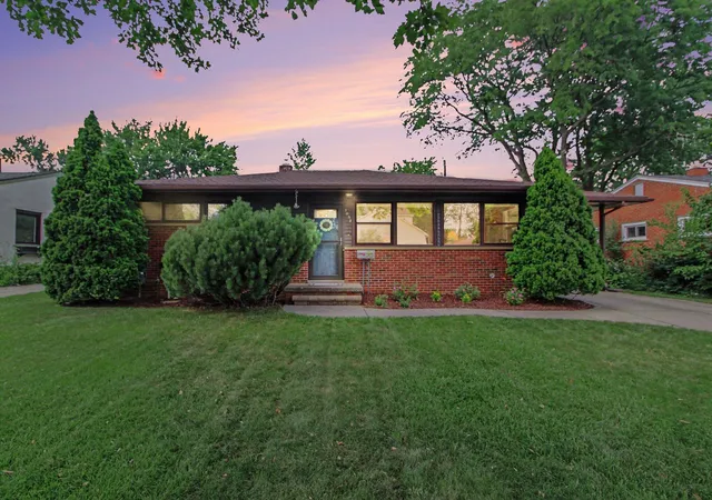 Photo 2 of Single family home for sale at 1832 Weldon Blvd, Ann Arbor, MI 48103 | MLS# 81026037499 | Listing updated on 2026-09-09