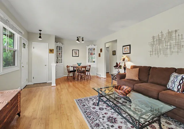 Photo 4 of Single family home for sale at 1832 Weldon Blvd, Ann Arbor, MI 48103 | MLS# 81026037499 | Listing updated on 2026-09-09