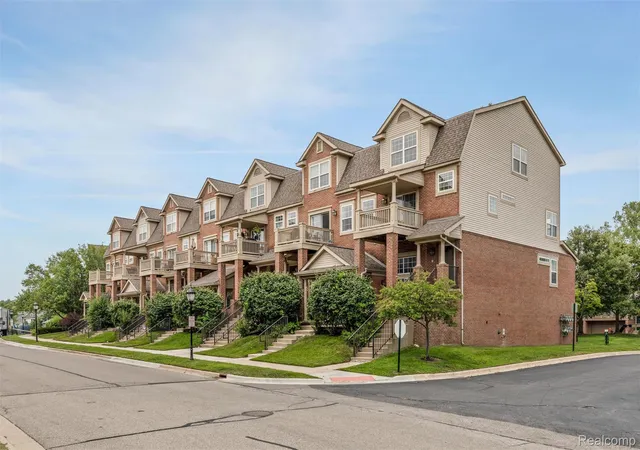 Photo 2 of Condo for sale at 2795 Barclay Way, Ann Arbor, MI 48105 | MLS# 20261056525 | Listing updated on 2026-09-07