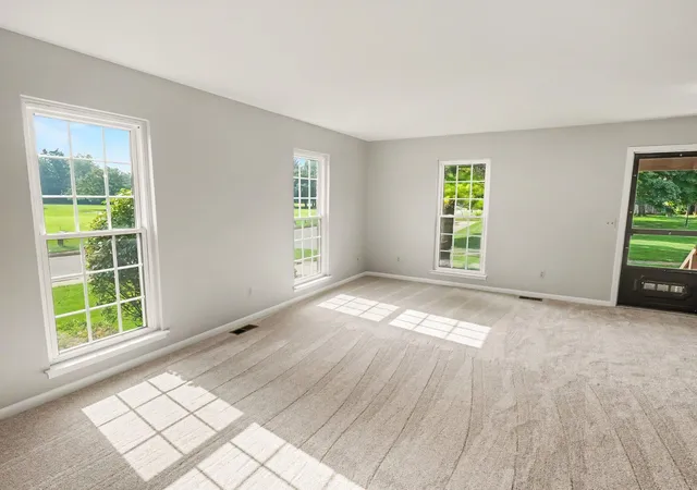 Listing Photo 4 - Condo for sale in building located at 3268 Alpine Dr, Ann Arbor, MI 48108