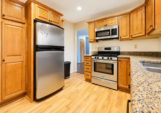 Photo 3 of Single family home for sale at 826 E Vernon St, Manchester, MI 48158 | MLS# 55026037505 | Listing updated on 2026-09-28
