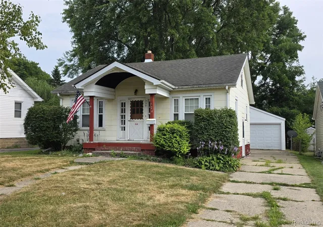 Photo 1 of Single family home for sale at 724 Alexandrine Ave, Mount Morris, MI 48458 | MLS# 20261056533 | Listing updated on 2026-08-21