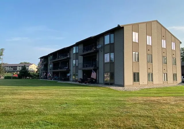 33rd image of 3 Hiawatha Cove Trl #2, Battle Creek, MI 49015 | MLS# 64026037508