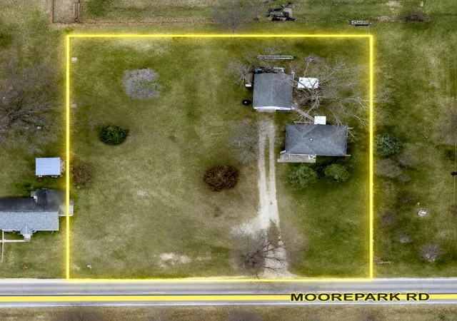 17th image of 16812 Moorepark Rd, Three Rivers, MI 49093 | MLS# 68026037512