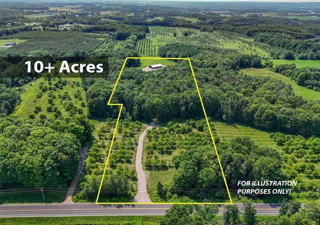 2nd image of 273 N Three Mile Rd, Traverse City, MI 49696 | MLS# 78080071333