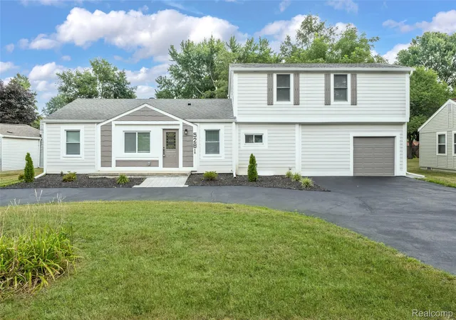 Photo 3 of Single family home for sale at 5281 Wilby St, Shelby Township, MI 48317 | MLS# 20261056555 | Listing updated on 2026-09-29