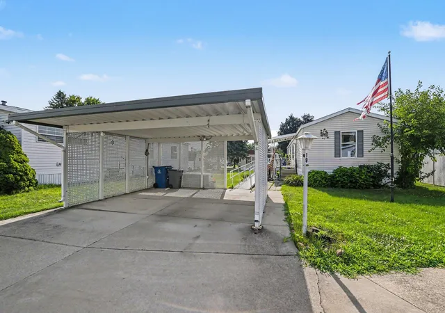 Photo 3 of Single family home for sale at 69205 Garver Lake Rd #19, Edwardsburg, MI 49112 | MLS# 69026037524 | Listing updated on 2026-07-21