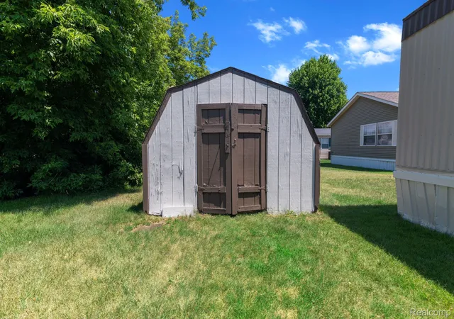 23rd image of 351 North Squirrel Road #223, Auburn Hills, MI 48326 | MLS# 20261056563