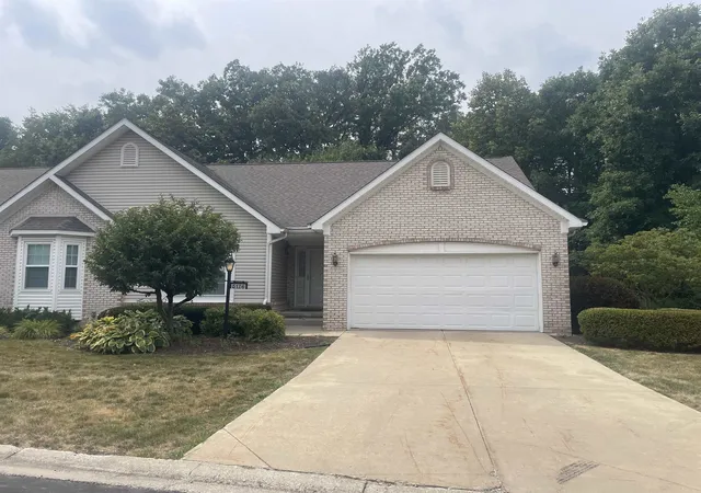 Condo for sale at 5126 Sandalwood Cir, Grand Blanc, MI 48439 | MLS# 5050215716
