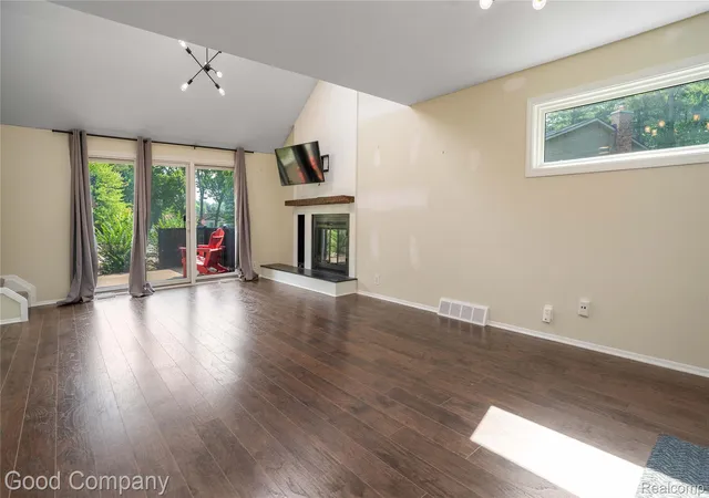 4th image of 2783 Angelus Cir, Waterford, MI 48329 | MLS# 20261056583