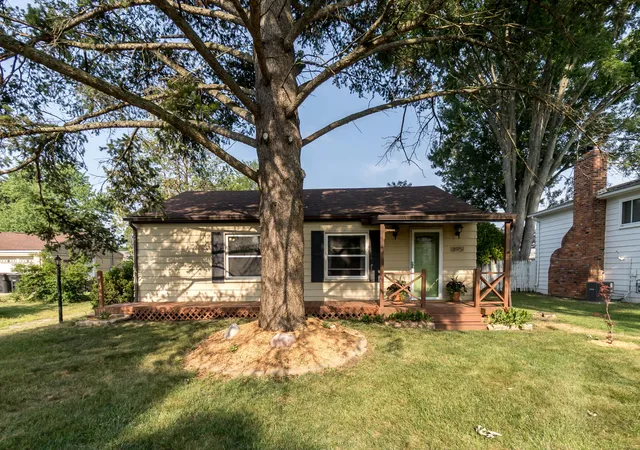 Photo 1 of Sale Pending at 18951 Sunset St, Livonia, MI 48152 | MLS# 81026037535 | Listing updated on 2026-09-17