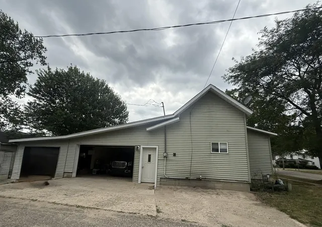 3rd image of 408 Reed St, Nashville, MI 49073 | MLS# 65026037545