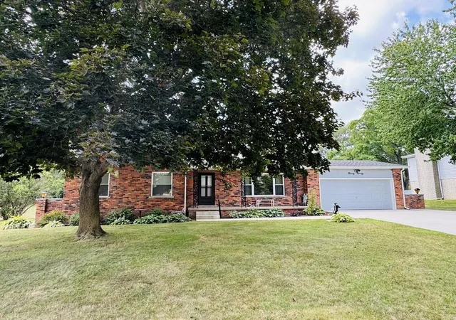 Photo 1 of Sale Pending at 9090 Meadowland Dr, Grand Blanc, MI 48439 | MLS# 5050215722 | Listing updated on 2026-10-05