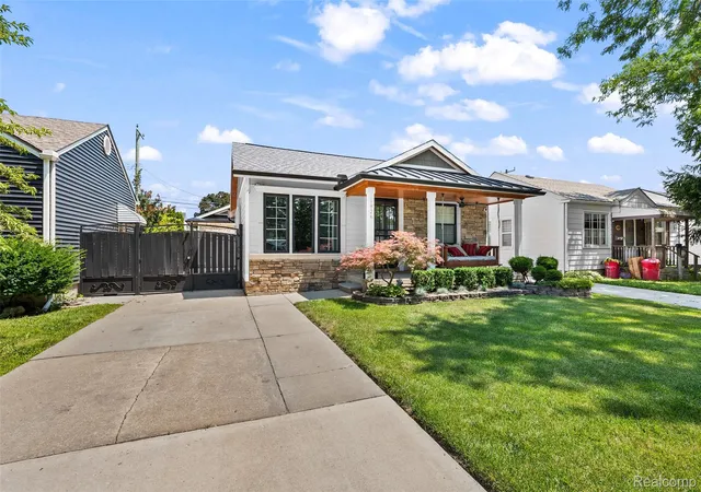 Photo 1 of Sale Pending at 1826 Morris Ave, Lincoln Park, MI 48146 | MLS# 20261056611 | Listing updated on 2026-08-25