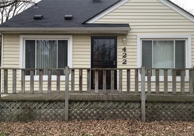 1st image of 422 W Elza Ave, Hazel Park, MI 48030 | MLS# 20261056612