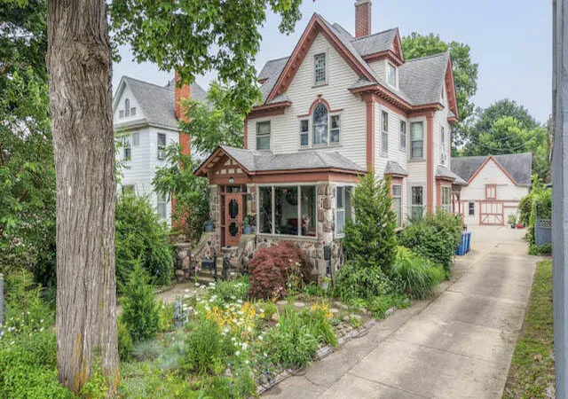 Photo 1 of Single family home for sale at 161 W Chicago St, Coldwater, MI 49036 | MLS# 62026037552 | Listing updated on 2026-08-25