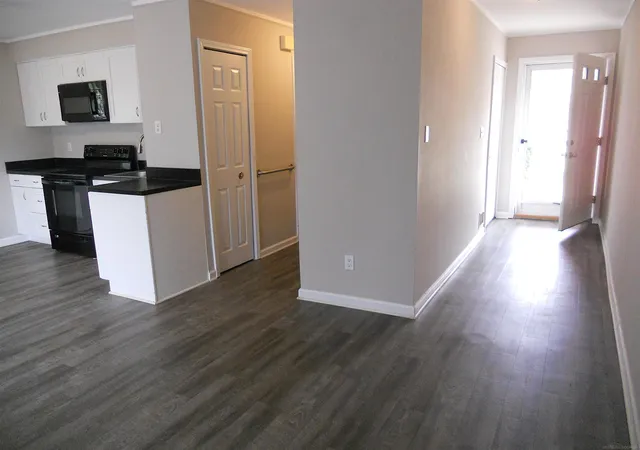 Photo 3 of Condo for sale at 8249 Dartmouth Ave, Warren, MI 48093 | MLS# 58050215725 | Listing updated on 2026-07-22