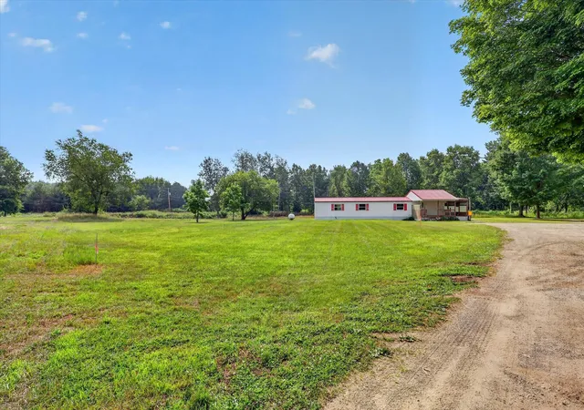 2nd image of 15819 Lincoln St, Coral, MI 49322 | MLS# 72026037555