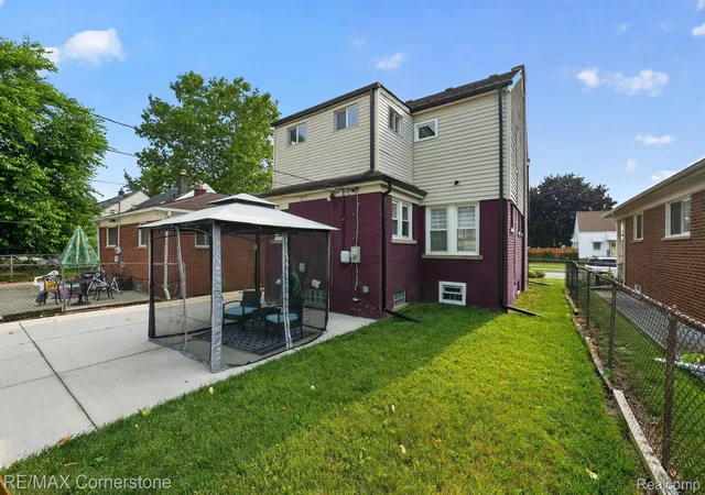 30th image of 4040 Longtin Ave, Lincoln Park, MI 48146 | MLS# 20261056627