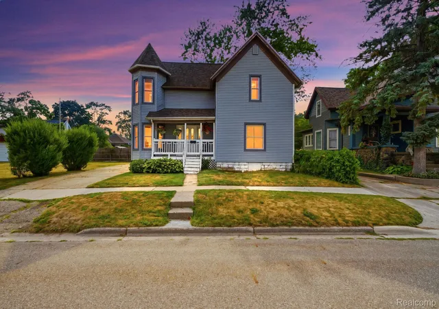 Photo 1 of Single family home for sale at 205 N Mackinaw St, Durand, MI 48429 | MLS# 20261056633 | Listing updated on 2026-09-04