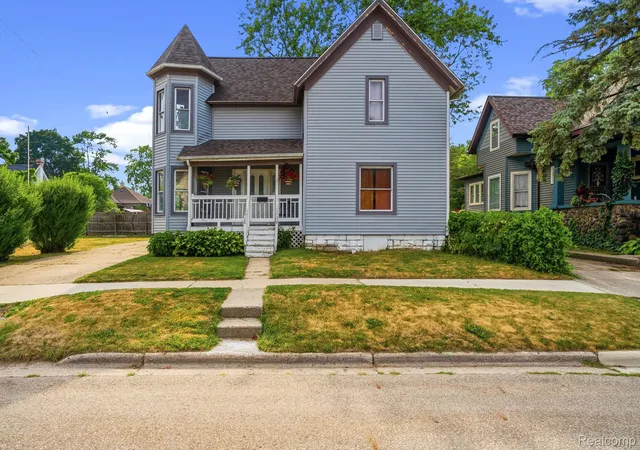 Photo 3 of Single family home for sale at 205 N Mackinaw St, Durand, MI 48429 | MLS# 20261056633 | Listing updated on 2026-09-04