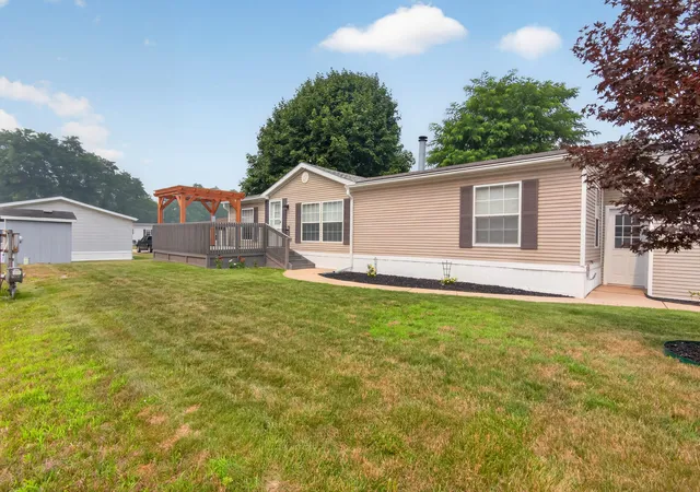 1st image of 5688 Hawthorn St #109, Kalamazoo, MI 49009 | MLS# 66026037561