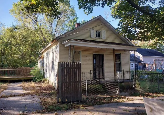 Photo 1 of Single family home for sale at 1810 Carroll St, Saginaw, MI 48601 | MLS# 66026037560 | Listing updated on 2026-08-05