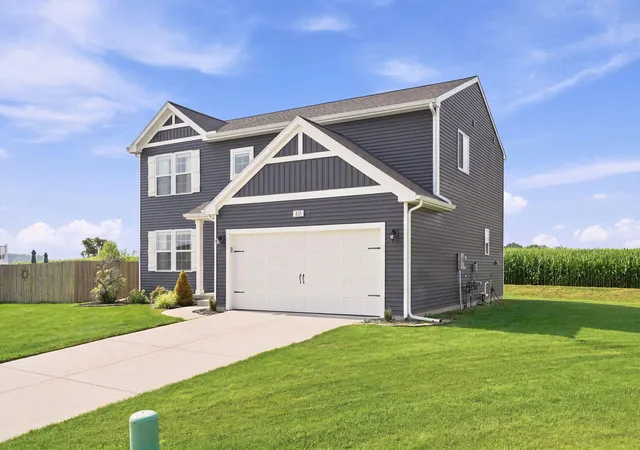 image of 835 Misty Ridge Dr, Middleville, MI 49333 | MLS# 69026037562