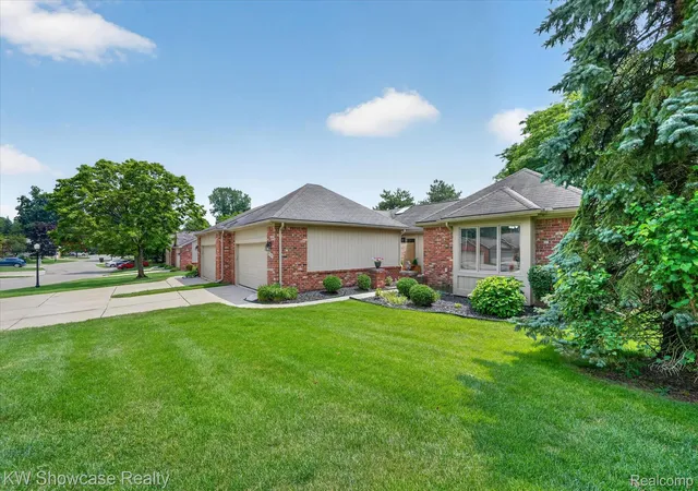 3rd image of 37061 Sandalwood, Farmington Hills, MI 48331 | MLS# 20261056649
