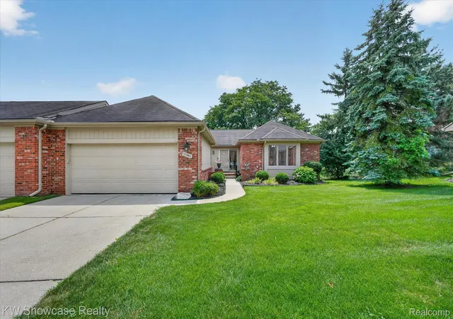 4th image of 37061 Sandalwood, Farmington Hills, MI 48331 | MLS# 20261056649