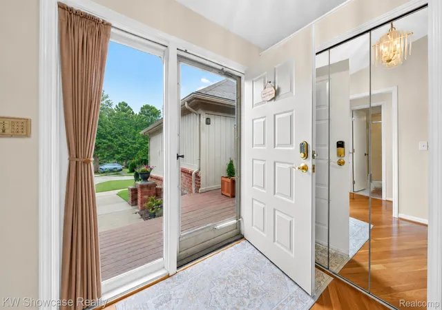5th image of 37061 Sandalwood, Farmington Hills, MI 48331 | MLS# 20261056649