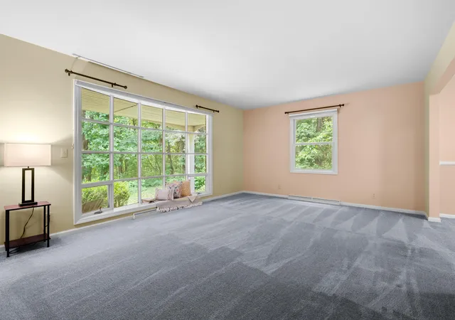 5th image of 2910 N 5Th St, Kalamazoo, MI 49009 | MLS# 66026037567