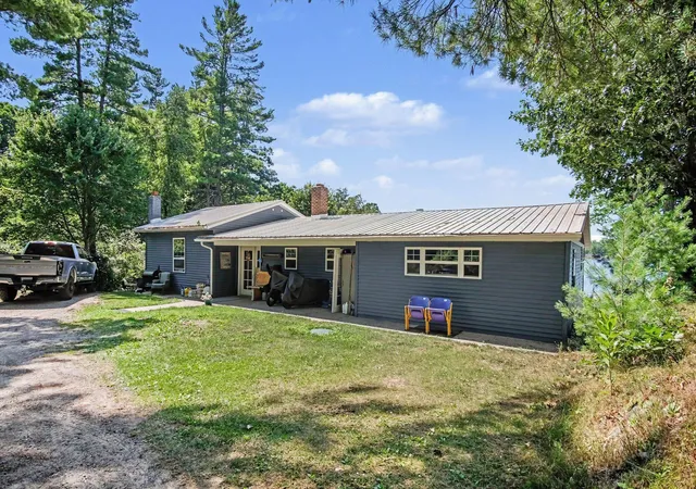 5th image of 13311 Sandyside Dr, Gowen, MI 49326 | MLS# 65026037572