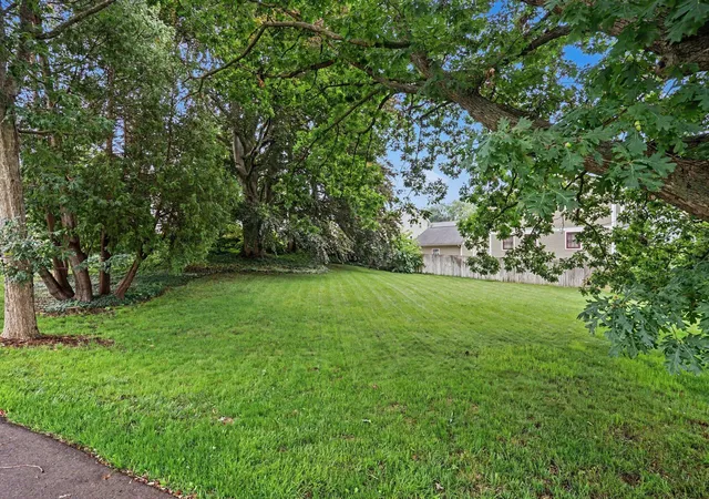 Photo 3 of Single family home for sale at 312 E 16th Street, Holland, MI 49423 | MLS# 71026037574 | Listing updated on 2026-08-18