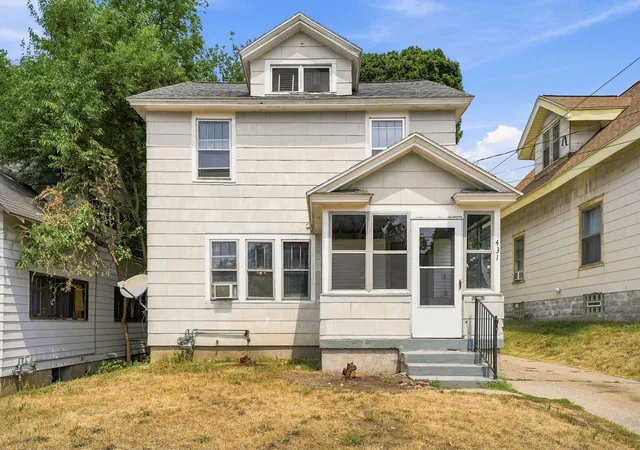 Photo 1 of Sale Pending at 431 Delaware St Se, Grand Rapids, MI 49507 | MLS# 69026037585 | Listing updated on 2026-08-23