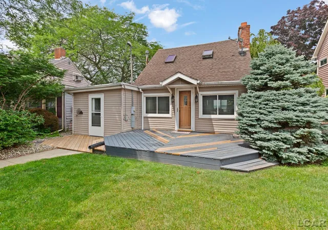 Photo 3 of Single family home for sale at 2792 Round Lake Hwy, Manitou Beach, MI 49253 | MLS# 56050215748 | Listing updated on 2026-08-28