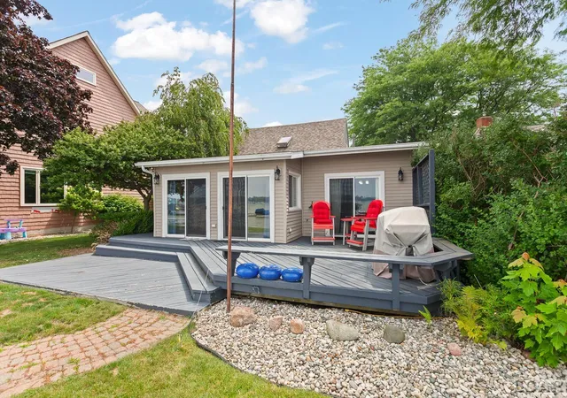 Photo 5 of Single family home for sale at 2792 Round Lake Hwy, Manitou Beach, MI 49253 | MLS# 56050215748 | Listing updated on 2026-08-28