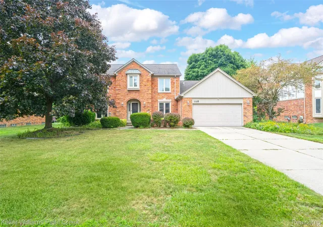 Photo 1 of Single family home for sale at 1105 Byron Dr, Troy, MI 48098 | MLS# 20261056690 | Listing updated on 2026-09-10