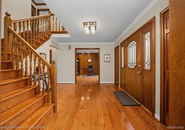 Photo 3 of Single family home for sale at 1105 Byron Dr, Troy, MI 48098 | MLS# 20261056690 | Listing updated on 2026-09-10