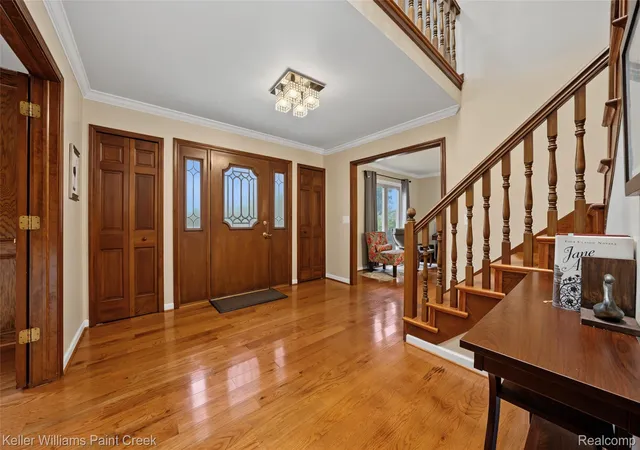 Photo 4 of Single family home for sale at 1105 Byron Dr, Troy, MI 48098 | MLS# 20261056690 | Listing updated on 2026-09-10
