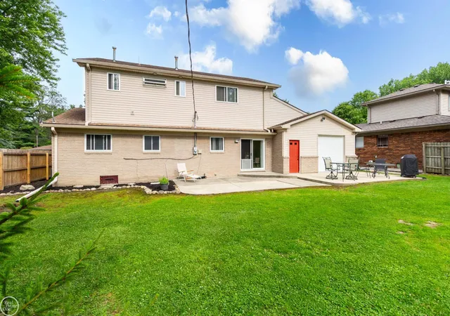 Photo 5 of Single family home for sale at 39745 Sylvia St, Harrison Township, MI 48045 | MLS# 58050215753 | Listing updated on 2026-08-26