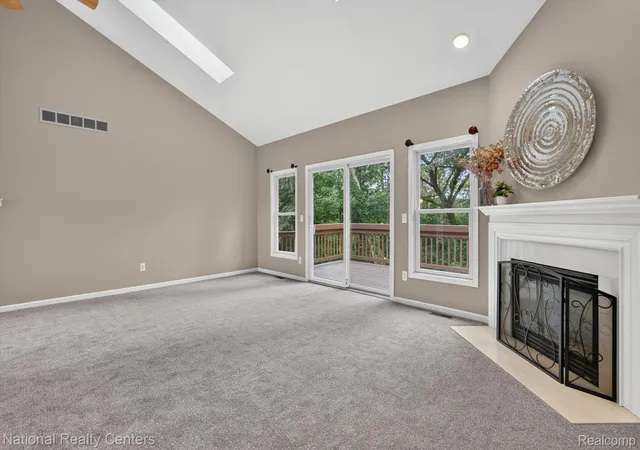 Photo 4 of Condo for sale at 5590 River Park Dr, Waterford, MI 48327 | MLS# 20261056709 | Listing updated on 2026-08-04