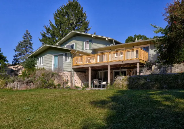 Photo 2 of Single family home for sale at 1817 S Walmont Rd, Jackson, MI 49203 | MLS# 55026037607 | Listing updated on 2026-09-17