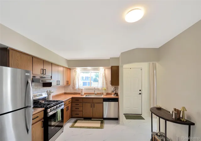 5th image of 8573 San Marco Blvd, Sterling Heights, MI 48313 | MLS# 20261056714